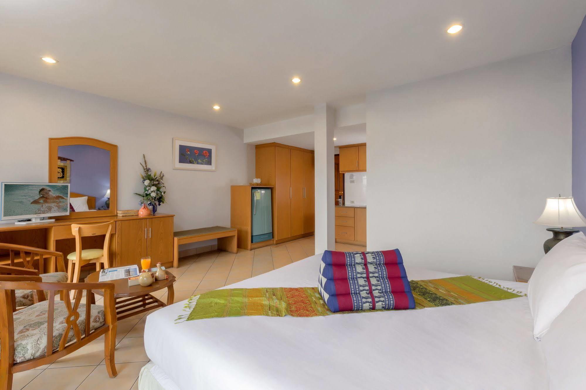 Seven Oaks Inn หาดจอมเทียน ภายนอก รูปภาพ