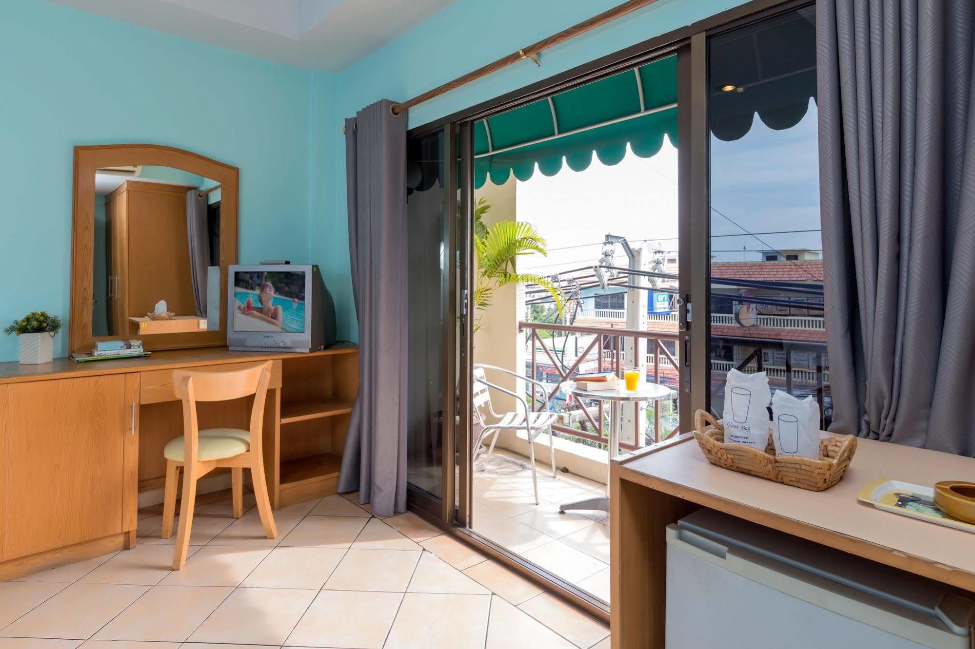 Seven Oaks Inn หาดจอมเทียน ภายนอก รูปภาพ